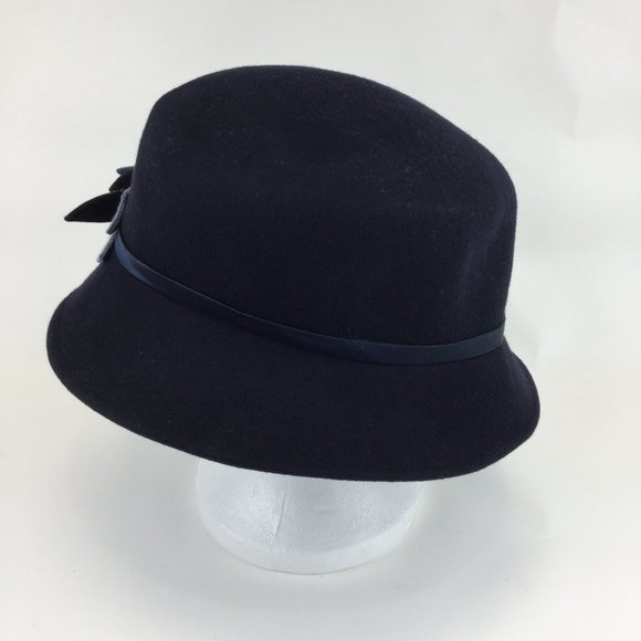 Designer multi fabric cut floral band trim hat - Picture 2 of 7